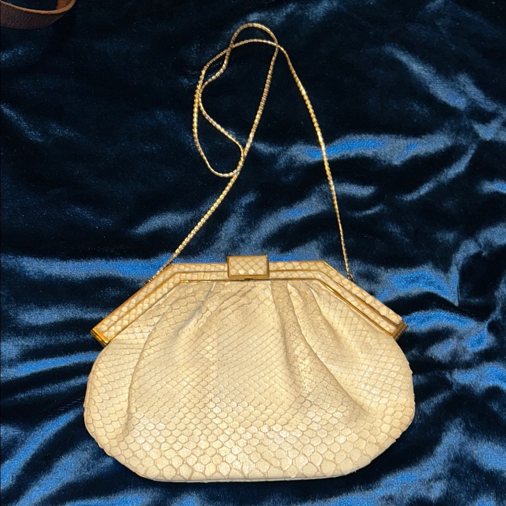 Judith Leiber 🐍Gold Snakeskin🐍Clutch